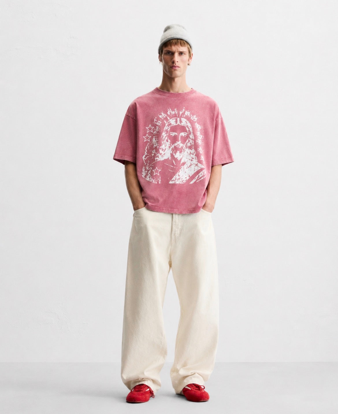 Jesús Salva Vidas Unisex Max Heavyweight Garment-Dyed T-Shirt Red